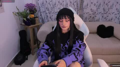 Snapshot of janee_lane chatting on 10/22/25, 01:39 Jane online show from 10/22/25, 01:39