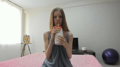 JaneLong online show from 09/19/25, 08:05