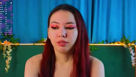 Jenifer online show from 11/30/25, 07:12