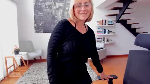 JANE TURNER MILF online show from 10/02/25, 01:07