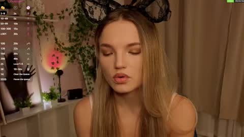 Snapshot of janewirtz chatting on 11/30/25, 06:06 Hi Im Alice and here youll find something online show from 11/30/25, 06:06