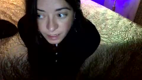 Snapshot of janicepepper chatting on 10/21/25, 12:28 janicepepper online show from 10/21/25, 12:28