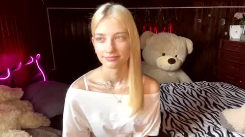 Elsa online show from 08/04/26, 08:28