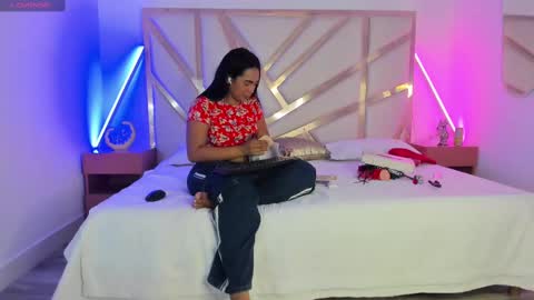 Janna online show from 10/31/25, 03:29