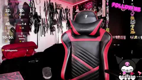 Snapshot of janna_ink chatting on 09/13/25, 09:25 online show from 09/13/25, 09:25