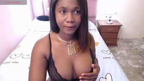 Snapshot of jannadayska chatting on 11/20/25, 11:59 camila online show from 11/20/25, 11:59