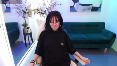 Snapshot of janne_foox chatting on 05/15/26, 08:05 online show from 05/15/26, 08:05