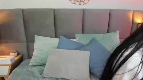 Janne for u online show from 09/20/25, 03:57