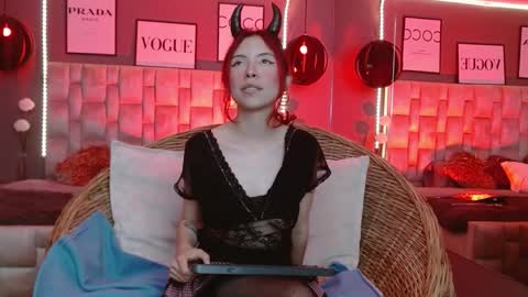 Snapshot of janne_loving chatting on 10/21/25, 12:28 janne online show from 10/21/25, 12:28