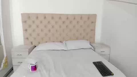 Janne  online show from 09/23/25, 10:02