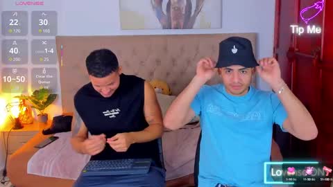 Snapshot of janomar01 chatting on 10/18/25, 07:03 janomar01 online show from 10/18/25, 07:03