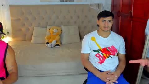 Snapshot of janomar01 chatting on 11/05/25, 06:52 janomar01 online show from 11/05/25, 06:52