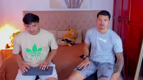 Snapshot of janomar01 chatting on 11/17/25, 06:46 janomar01 online show from 11/17/25, 06:46