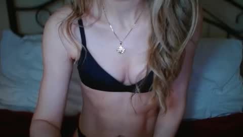 Snapshot of januarydaze chatting on 11/02/25, 06:38 the small pp whisperer ball puncher online show from 11/02/25, 06:38