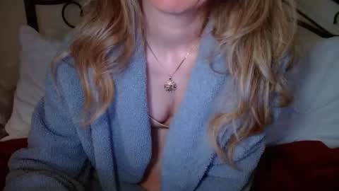 Snapshot of januarydaze chatting on 11/26/25, 06:47 the small pp whisperer ball puncher online show from 11/26/25, 06:47