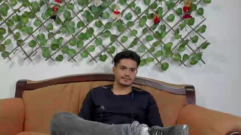 Snapshot of janus_m chatting on 12/13/24, 03:11 janus_m online show from 12/13/24, 03:11