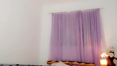 Snapshot of japanesse_susiexx chatting on 12/11/24, 06:31 Susie-- online show from 12/11/24, 06:31