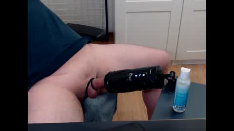 Snapshot of japiekrekel2 chatting on 04/19/26, 09:30 John online show from 04/19/26, 09:30