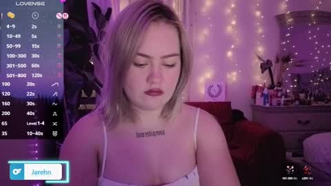 Snapshot of jarehn chatting on 09/10/25, 03:06 Jaren online show from 09/10/25, 03:06