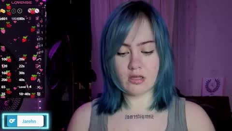 Snapshot of jarehn chatting on 11/10/25, 05:06 Jaren online show from 11/10/25, 05:06