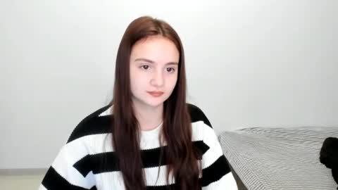 Snapshot of jasmi_girl chatting on 12/11/24, 10:14 jasmi_girl online show from 12/11/24, 10:14