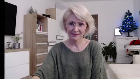 Jasmin room for people 40 online show from 12/08/24, 02:19