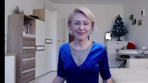 Jasmin room for people 40 online show from 12/12/24, 02:00