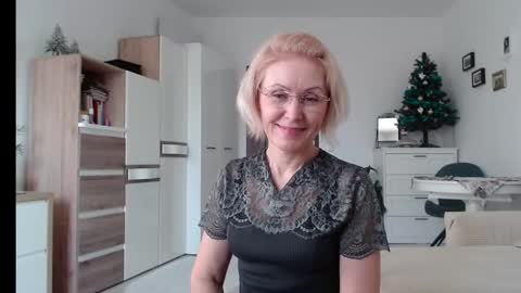 Jasmin room for people 40 online show from 12/29/24, 12:45