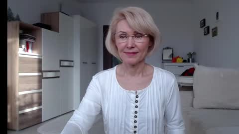 Jasmin room for people 40 online show from 02/02/25, 01:30