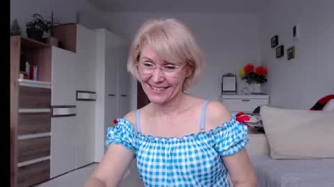 Jasmin room for people 40 online show from 02/27/25, 01:49