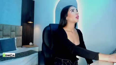 Snapshot of jasmin_adams chatting on 06/11/26, 12:03 Jasmin online show from 06/11/26, 12:03