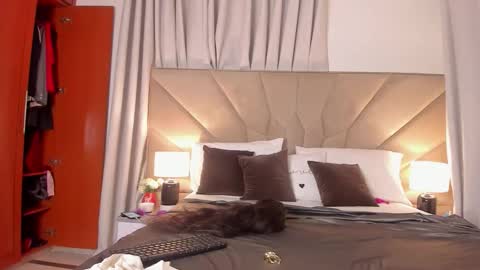 Snapshot of jasmin_melons chatting on 02/05/26, 01:21 jasmin_melons online show from 02/05/26, 01:21