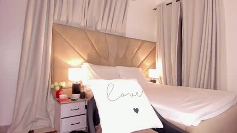 Snapshot of jasmin_melons chatting on 02/20/26, 10:32 jasmin_melons online show from 02/20/26, 10:32