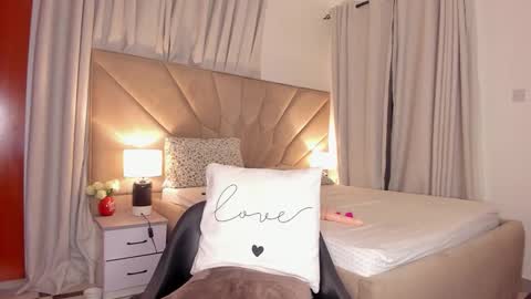 Snapshot of jasmin_melons chatting on 03/06/26, 01:46 jasmin_melons online show from 03/06/26, 01:46
