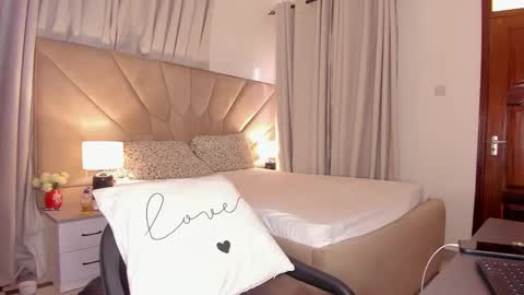 Snapshot of jasmin_melons chatting on 03/15/26, 04:18 jasmin_melons online show from 03/15/26, 04:18