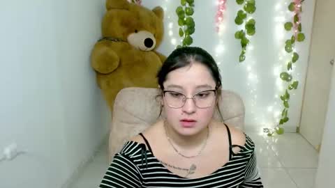 Snapshot of jasmine1609 chatting on 11/25/25, 01:11 jasmine1609 online show from 11/25/25, 01:11