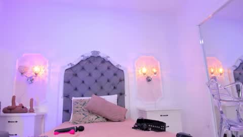 Jasmine online show from 09/12/25, 03:17