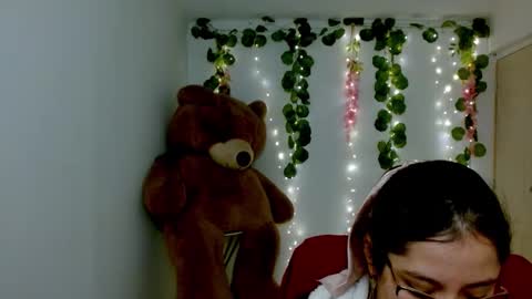 Snapshot of jasmine609087 chatting on 11/27/25, 01:24 jasmine609087 online show from 11/27/25, 01:24