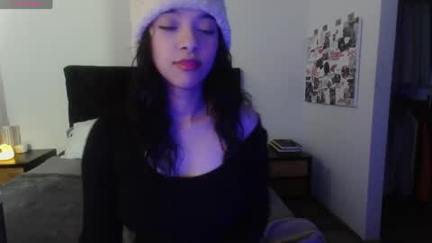 Snapshot of jasmine_019 chatting on 05/06/26, 05:40 J- next transmission december 4 online show from 05/06/26, 05:40