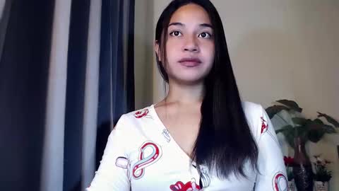 JASMINE online show from 04/17/26, 12:08