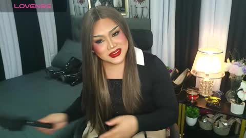 Jasmine Brandy online show from 11/12/25, 09:47