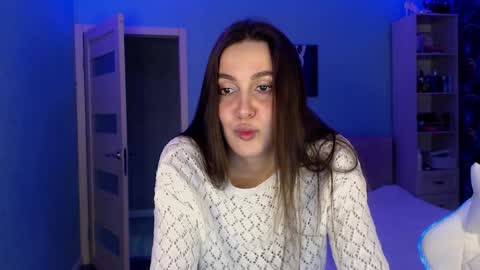 Jasmine online show from 12/16/24, 01:42