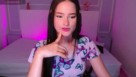 Snapshot of jasminebella0 chatting on 03/02/25, 01:58 Jazmin online show from 03/02/25, 01:58