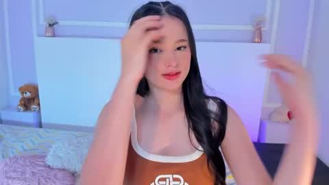 Snapshot of jasminebella0 chatting on 10/12/25, 07:57 Jazmin online show from 10/12/25, 07:57