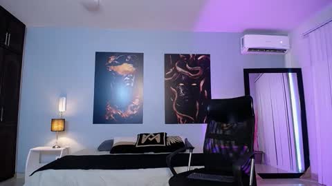 Snapshot of jasminecampbell chatting on 09/16/25, 08:43 Instagram jasminecampbell1  online show from 09/16/25, 08:43