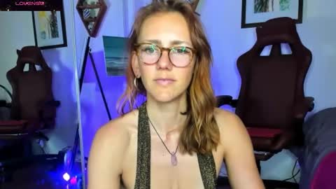 Jasmine Daze online show from 01/01/25, 12:43