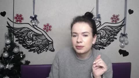 Snapshot of jasminekouch chatting on 12/21/25, 06:42 JasmineKouch online show from 12/21/25, 06:42