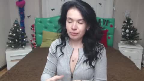 Snapshot of jasminekouch chatting on 01/06/26, 06:33 JasmineKouch online show from 01/06/26, 06:33
