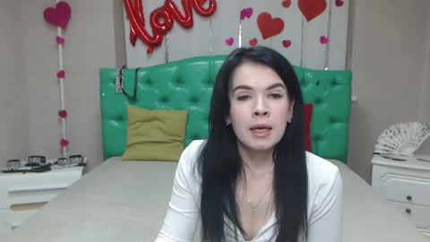 Snapshot of jasminekouch chatting on 04/01/26, 06:16 JasmineKouch online show from 04/01/26, 06:16