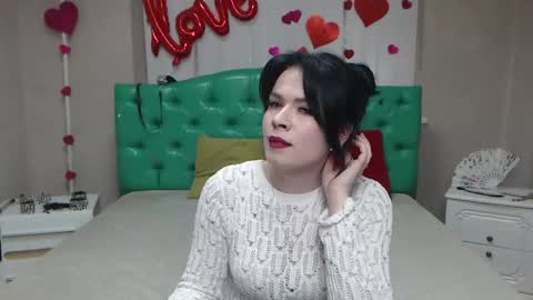 Snapshot of jasminekouch chatting on 04/11/26, 07:45 JasmineKouch online show from 04/11/26, 07:45